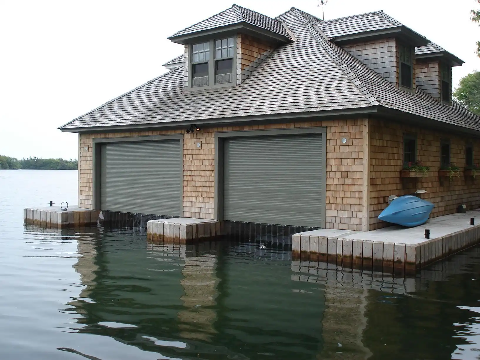 Aluminum foam-filled roll-up shutters designed for maximum security and insulation