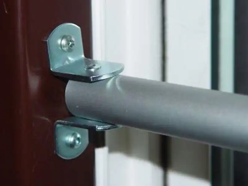 Strong Bandit Window Security