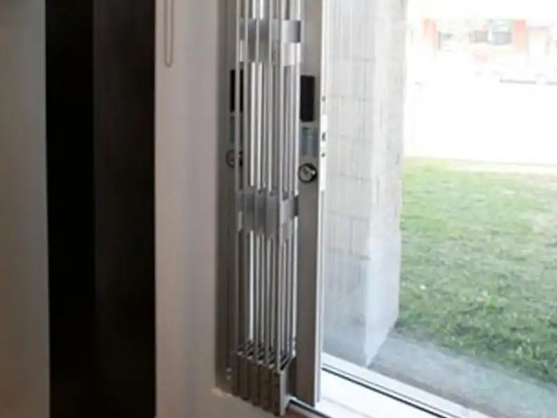 Glass Essential Flexible Window Guard Visual