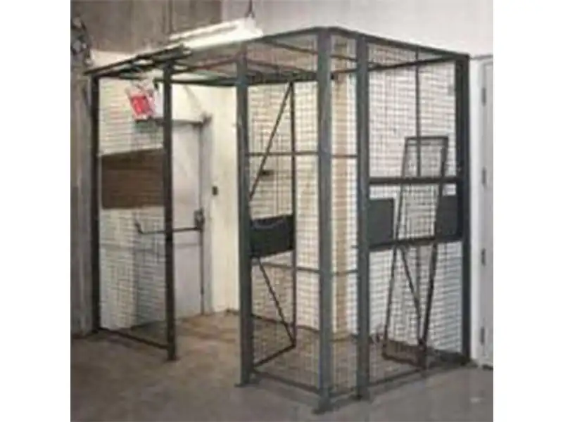 Versatile Wire Mesh Cage
